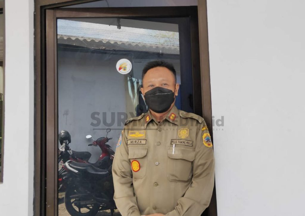 TAK PUNYA NAHKODA, DAMKAR MASIH BERGANTUNG PADA PERSONIL BAKAMLA DAN SATPOLAIR