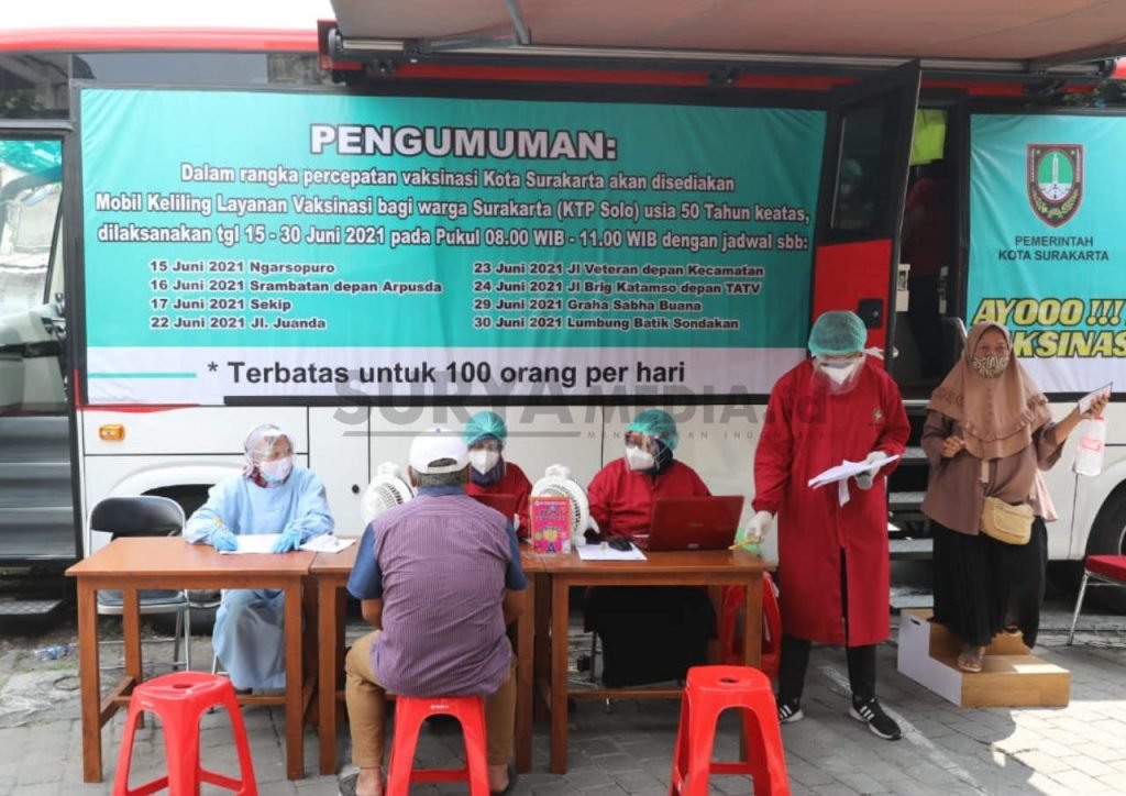 BUS VAKSINASI KELILING GUNA MENANGKAL PENYEBARAN COVID-19