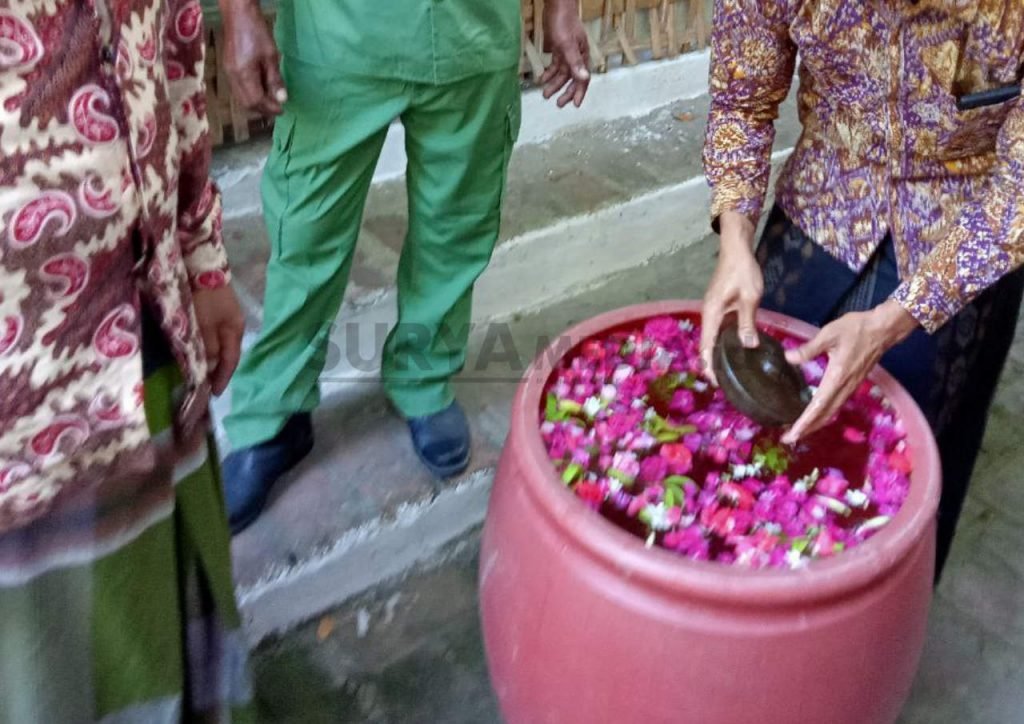 TRADISI PENJAMASAN BENDE BECAK DILAKUKAN SECARA TERBATAS