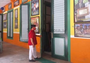 MENILIK BANGUNAN PENINGGALAN SEJARAH