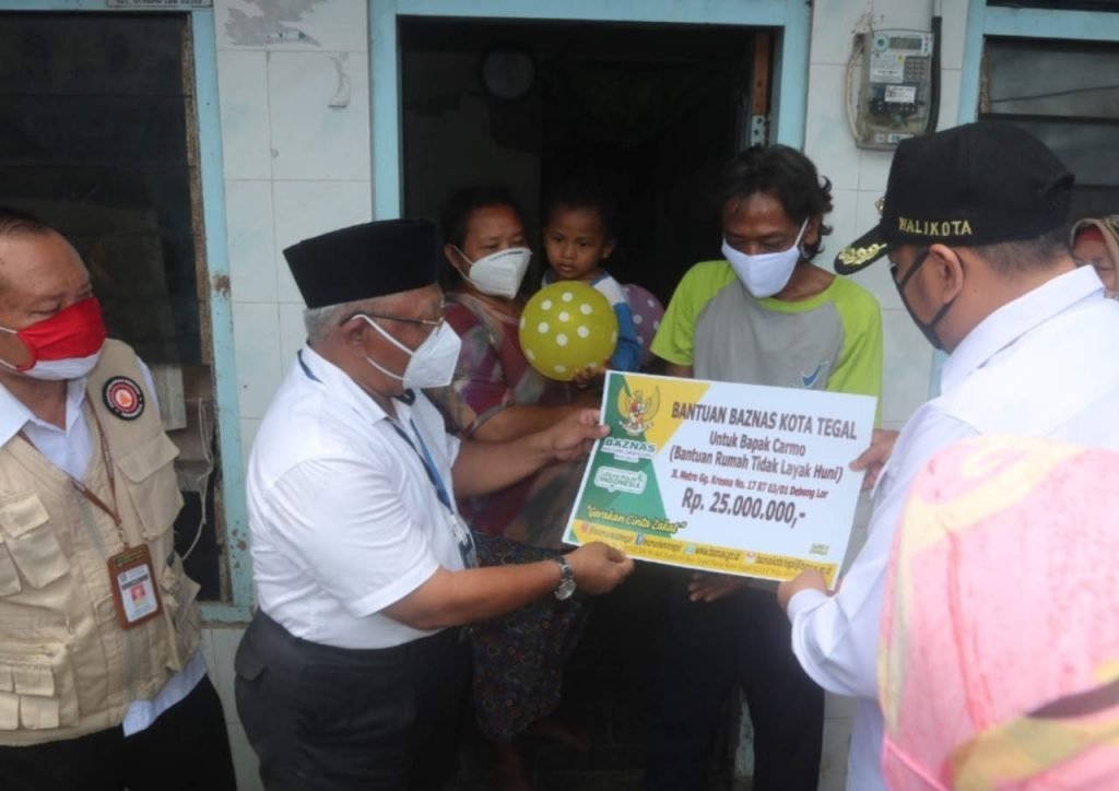 Pemkot Tegal Berikan Bantuan Pada Keluarga Balita yang Hobi Makan Tanah