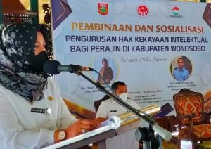 PERAJIN BATIK WONOSOBO DIDORONG PATENKAN MEREK DAGANG LEWAT HKI