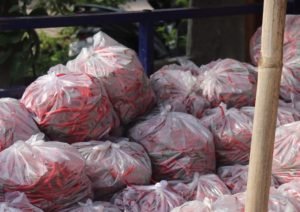 PETANI KELUHKAN HARGA CABAI ANJLOK