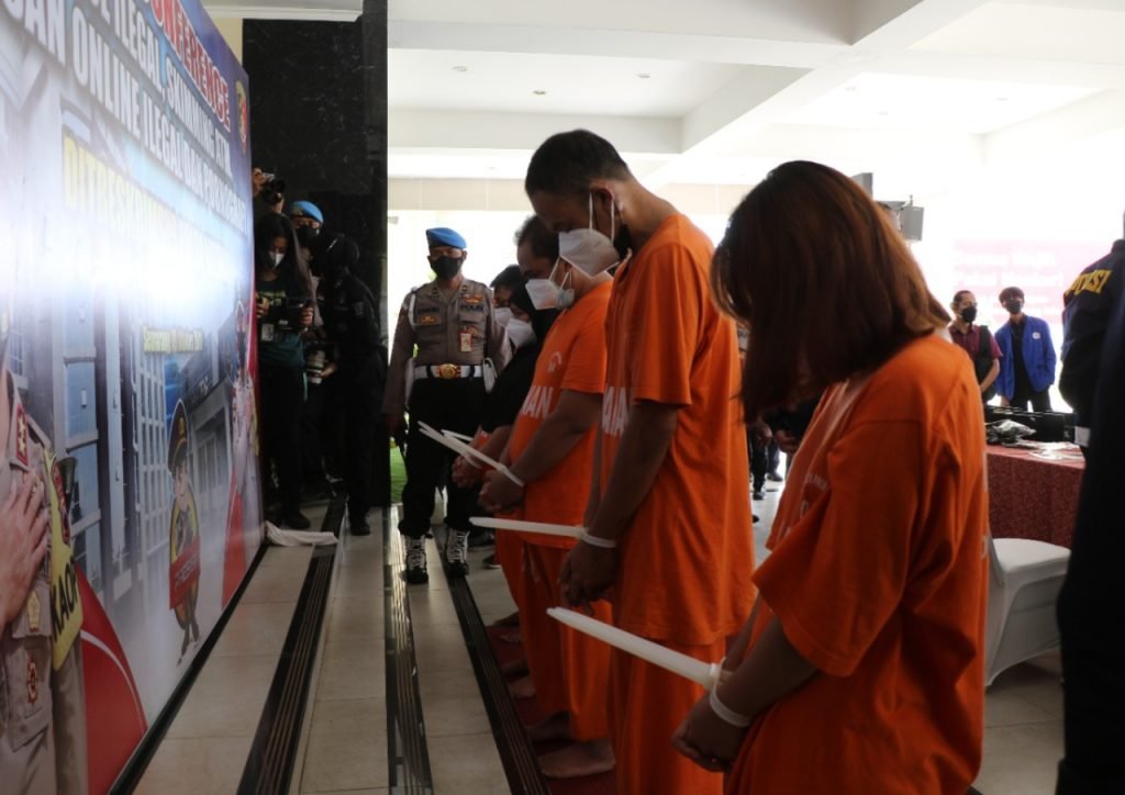 34 Pinjol Ilegal Ditertibkan Polisi