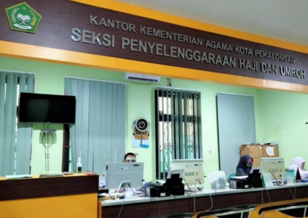Ratusan Calon Jemaah Umroh Belum Diizinkan Berangkat