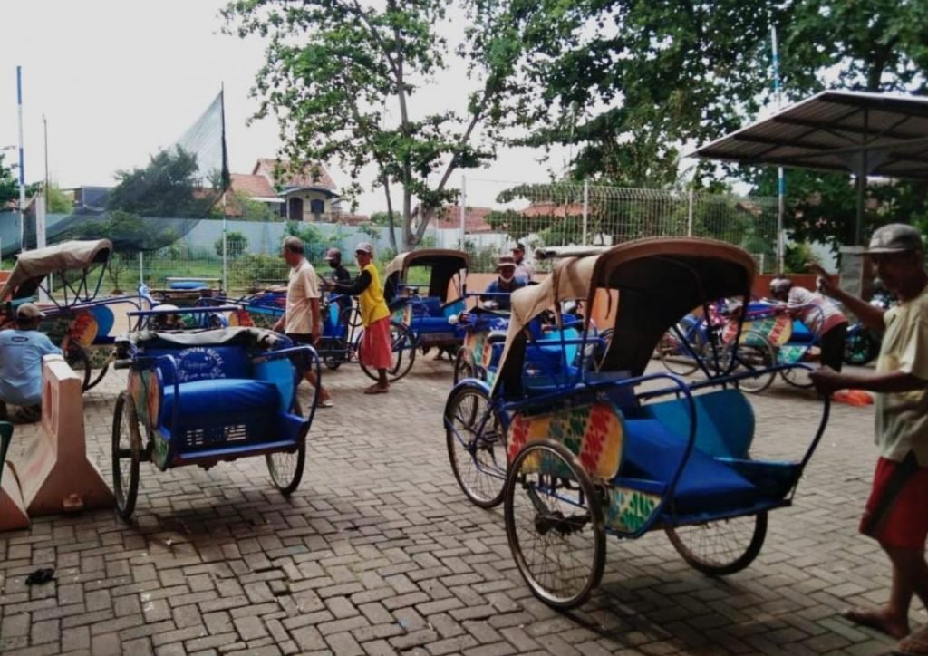 Becak-Becak di Pekalongan Dipercantik Sebagai Daya Tarik Wisata