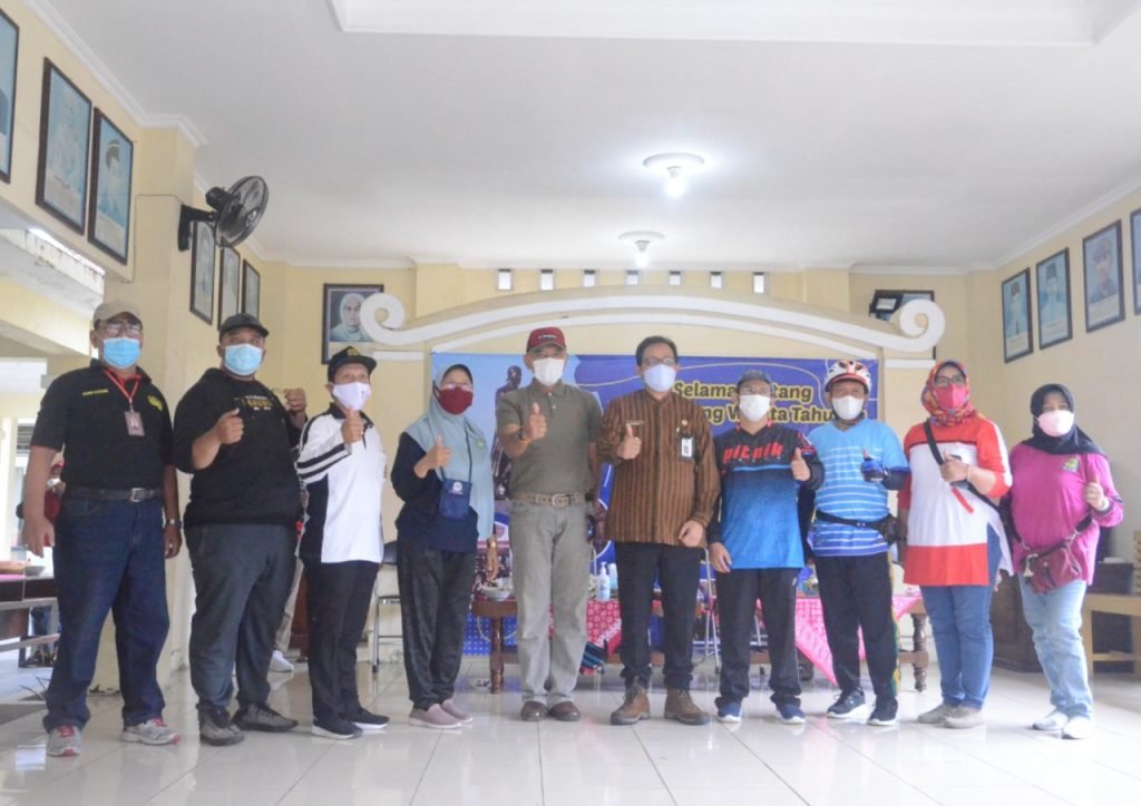 YoGowes Monalisa Berakhir di Taman Makam Pahlawan