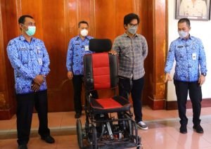 Inovasi Kursi Roda Elektrik Ciptaan Warga Kudus Diapresiasi Bupati