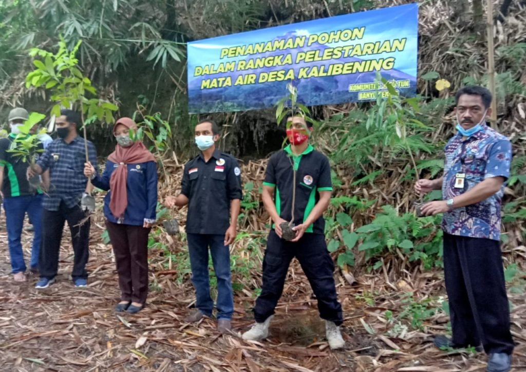Lestarikan Mata Air, Ratusan Pohon Konservasi Ditanam
