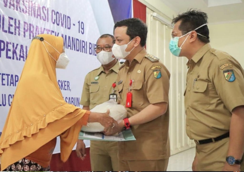 Dinkes Pekalongan Gelar Vaksinasi di Kampus STMIK