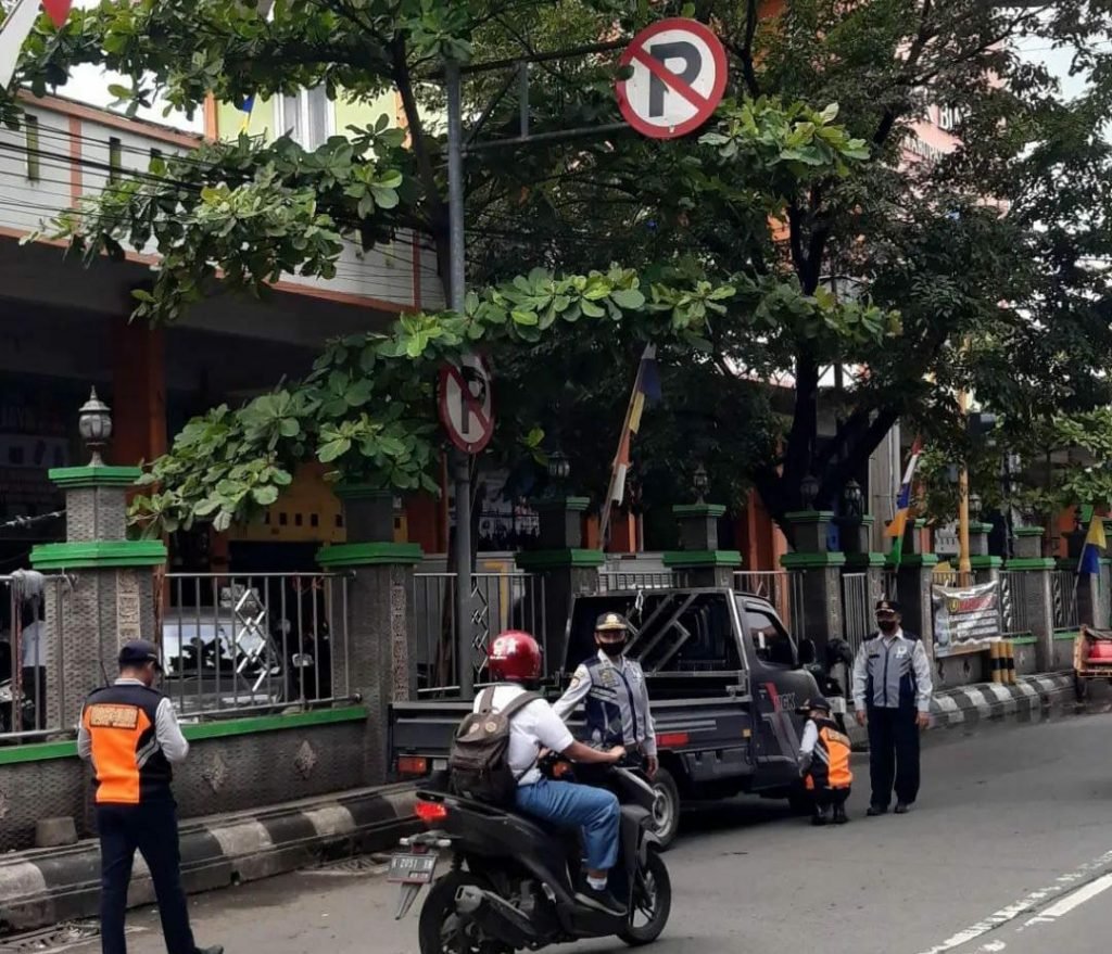 Pelanggar Parkir di Demak Diberikan Tindakan Tegas