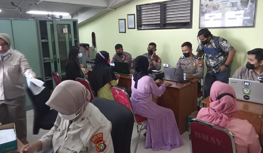 Bantuan Tunai Disalurkan Pada 15 Pedagang di Bekasi