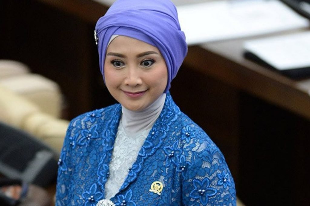 Desy Ratnasari Ungkap Takut Menikah Lagi dan Jelaskan Hubungannya Dengan Nassar