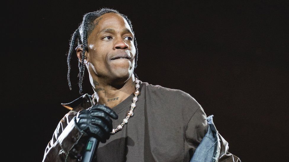 Travis Scott Sempat Hentikan Konser Demi Keselamatan Penonton