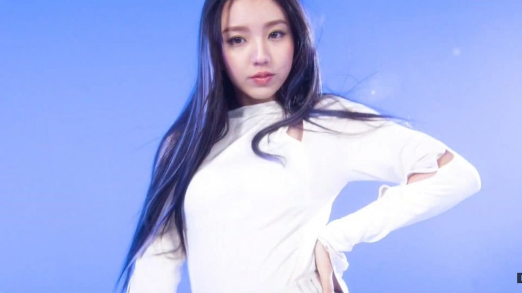 Yeseo Kep1er Dinyatakan Positif Covid-19