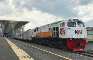 KAI Wajibkan Calon Penumpang Belum Booster Tunjukkan Hasil Negatif PCR