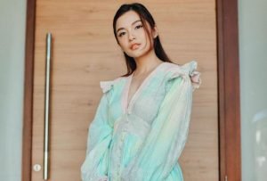 Chelsea Olivia Cabut Gigi Gingsul yang Jadi Ciri Khasnya