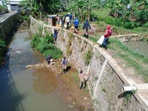 Upaya Kurangi Dampak Kenaikan Harga BBM, Program Padat Karya Mulai Digulirkan