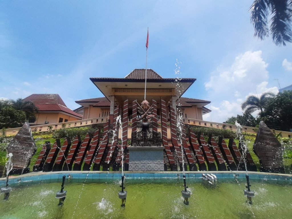 Foto : Kantor DPRD Kabupaten Pati (Sumber : Suryamedia.id/ Anang SY)