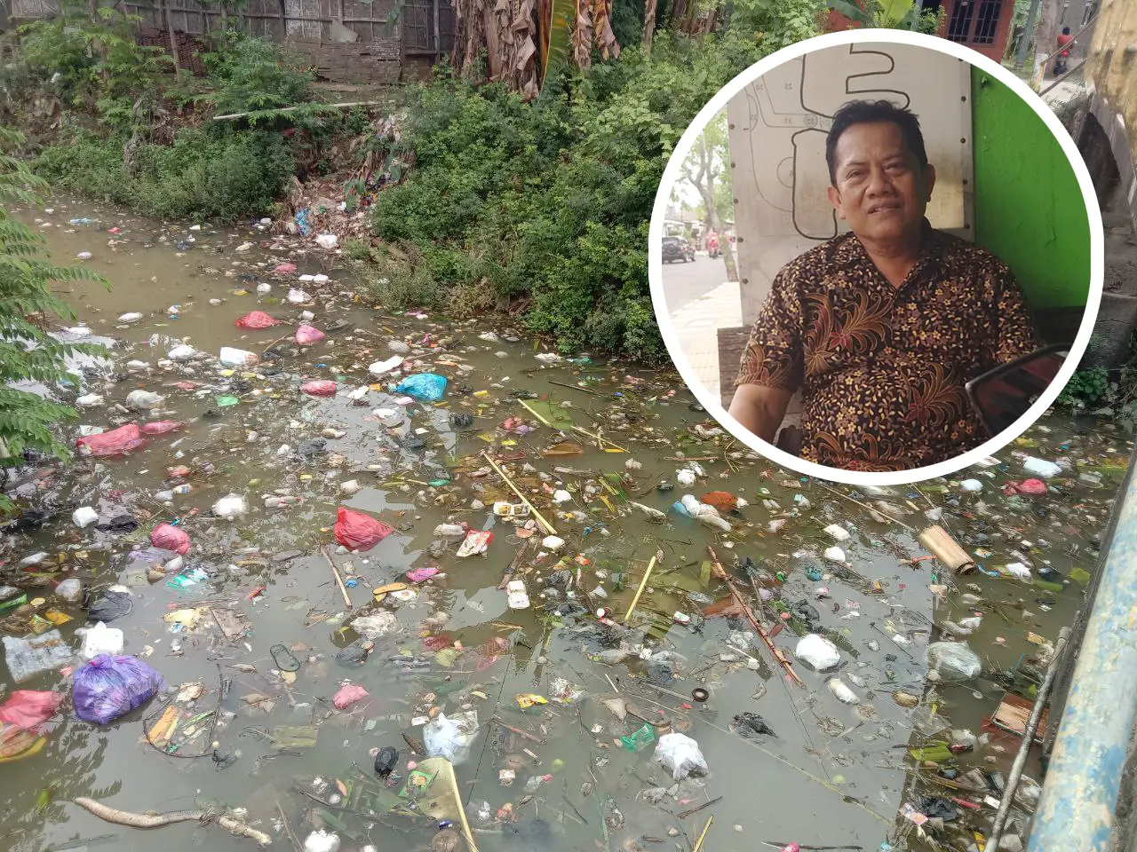 Foto: Sampah di aliran Kali Silugonggo (Sumber: Anwar/Suryamedia)