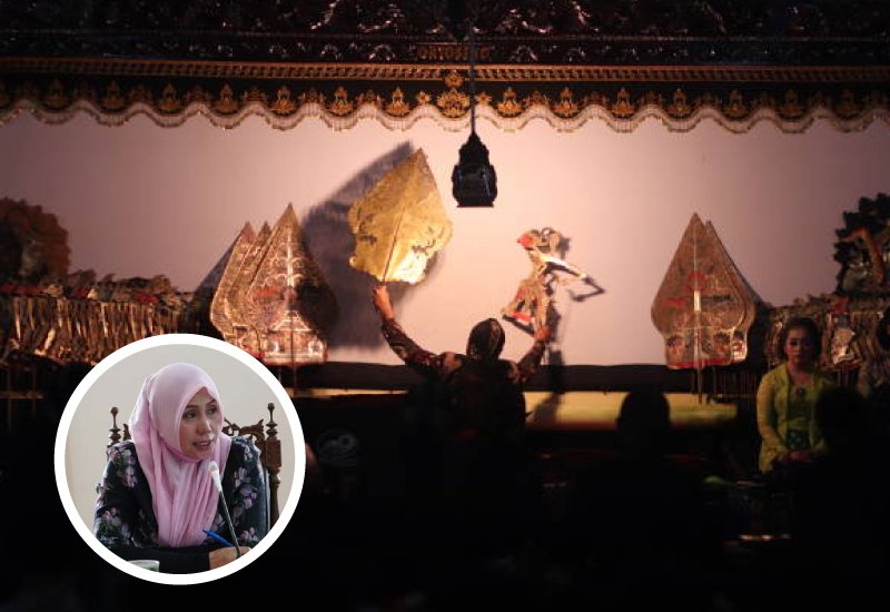 Foto: Kesenian wayang kulit sebagai salah satu budaya lokal Indonesia