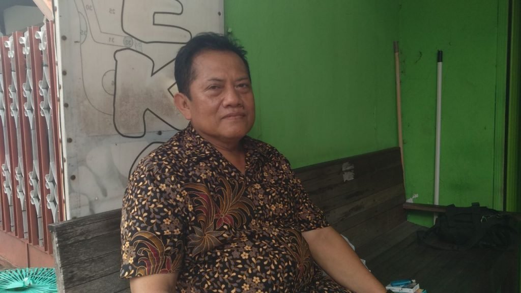 Foto: Sukarno saat diwawancarai awak media (Sumber: VIND/Suryamedia)