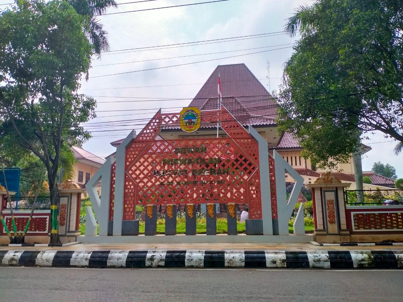 Foto : Gedung DPRD Pati (sumber : Suryamedia/ Anang SY)