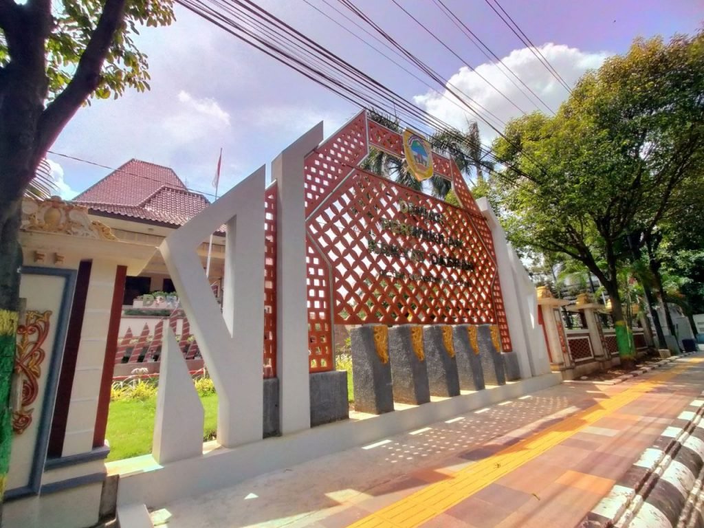 Foto : Kantor DPRD Kabupaten Pati (Sumber : Suryamedia/ Anang SY)