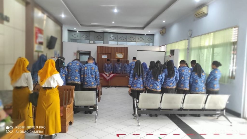 Foto: Kegiatan Apel Pagi DPMPTSP Pati (Sumber: Istimewa)