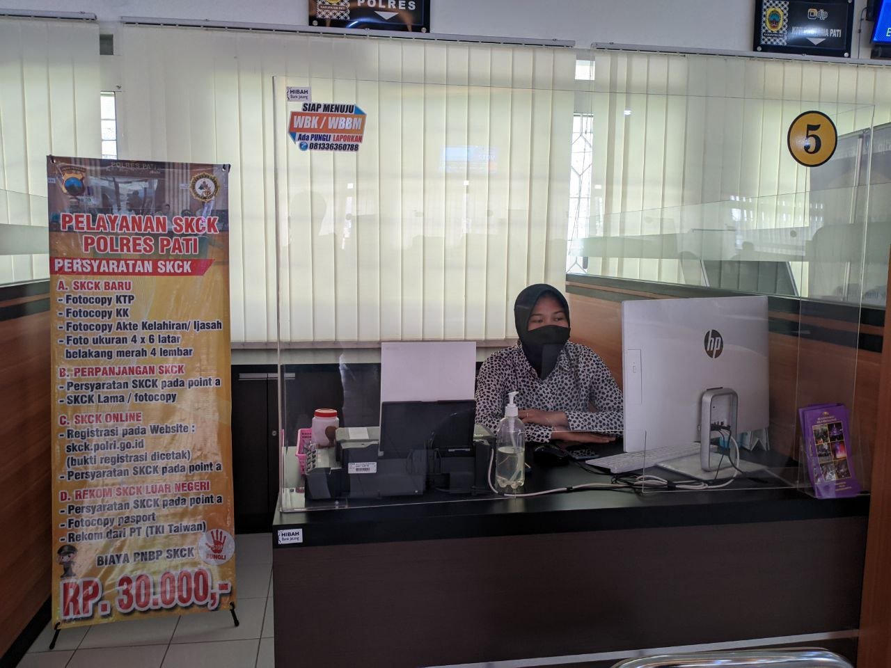 Foto : Gerai Polresta Pati di MPP Pati (Sumber : Suryamedia/ Anang SY)