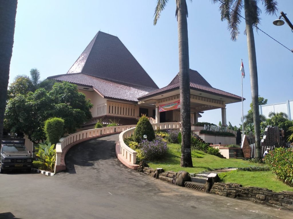Foto : Gedung DPRD Kabupaten Pati, (Sumber : Suryamedia/ Anang SY)