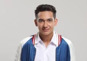 Foto: Adipati Dolken (Sumber: Instagram)