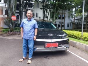 Dorong Perbaikan Ekosistem Lingkungan, Pemkot Bandung Mulai Gunakan Mobil Listrik