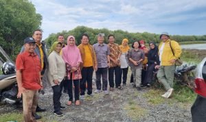 DPRD Pati Dampingi Biro ISDA Provinsi Jateng Monitoring Hutan Mangrove