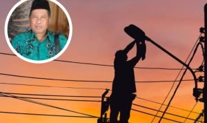 Foto: Ilustrasi pemasangan lampu penerangan jalan (Sumber: iStock)