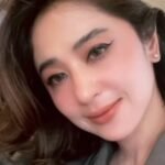 dewi perssik