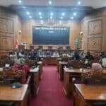 Foto: PKL Alun-alun Kembang Joyo Pati 'Ngadu' ke Dewan (Sumber: mitrapost/kafi)