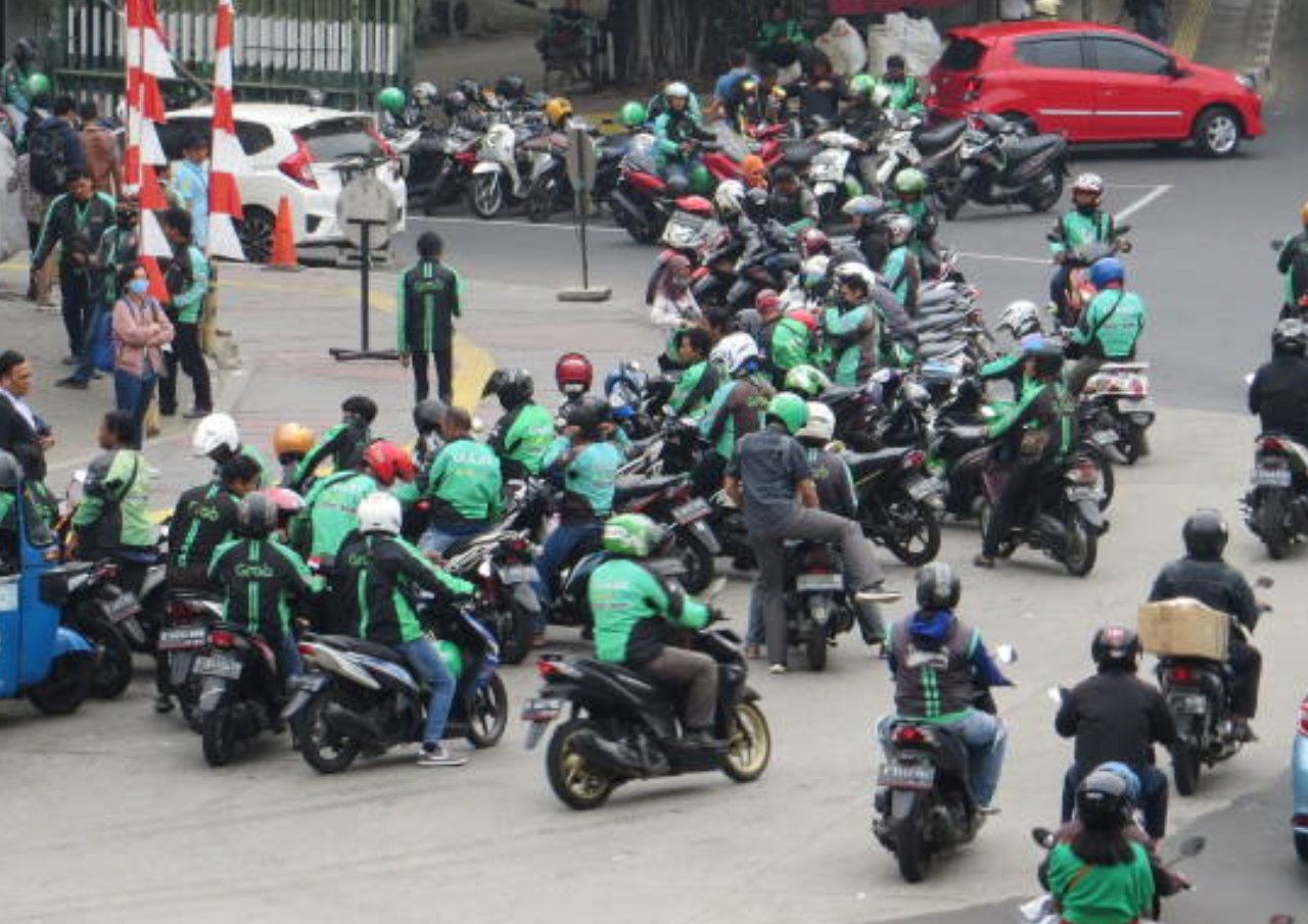 Massa Ojol Gelar Aksi di Monas, Ribuan Personel Dikerahkan untuk Pengamanan