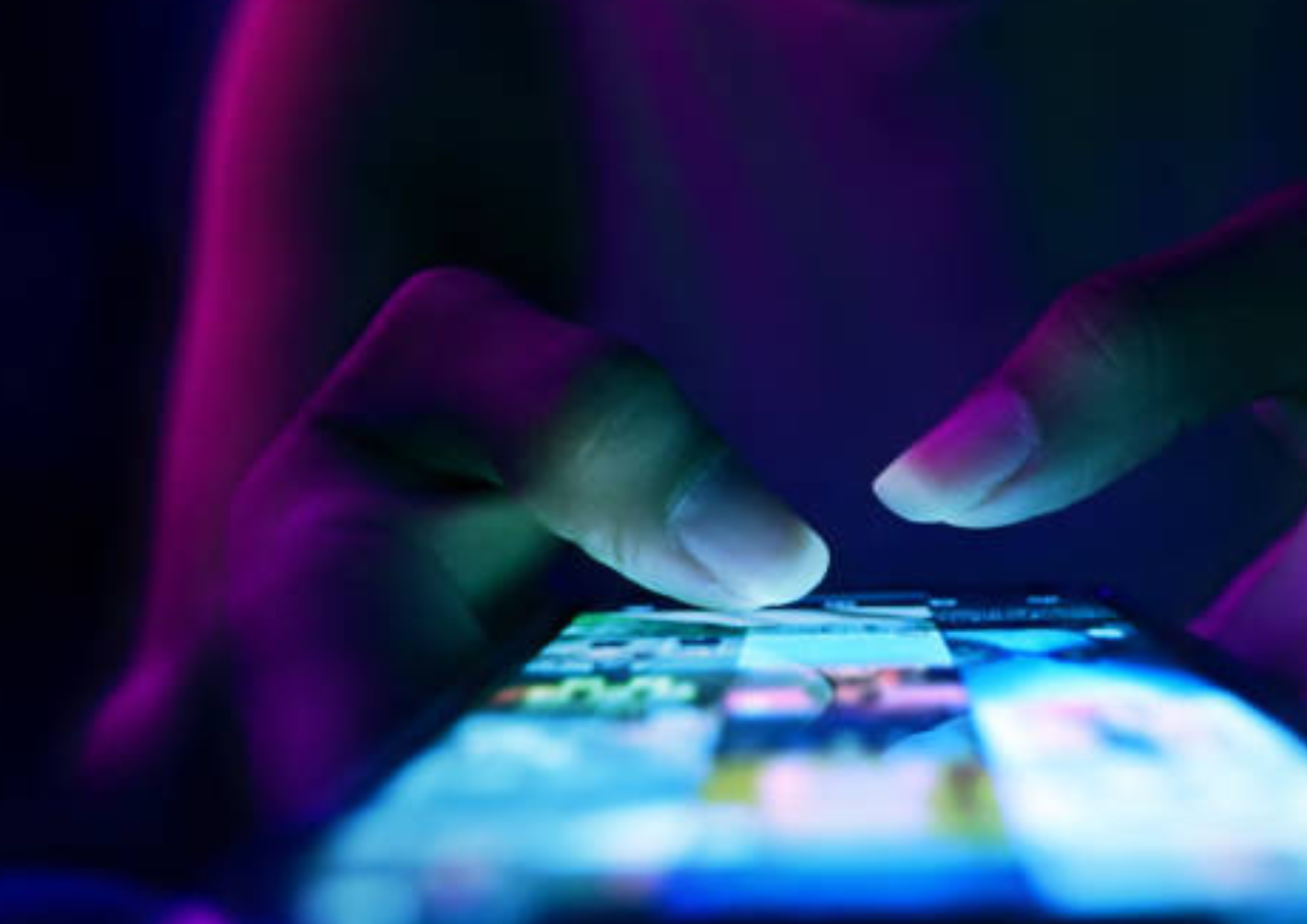 Komdigi Ungkap Alasan Pengkajian Usulan Satu Orang Satu Akun Media Sosial