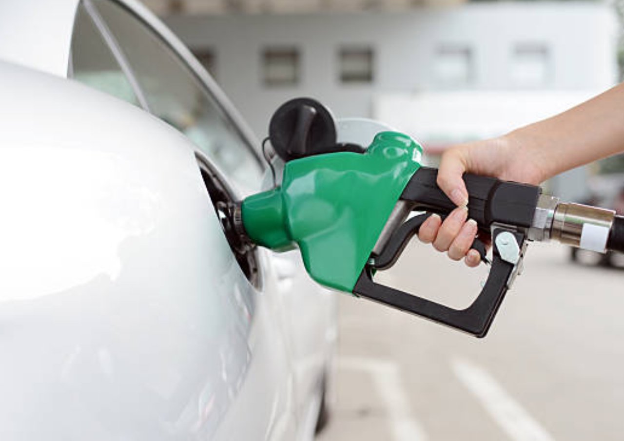 Mandatori Etanol untuk Campuran BBM Paling Lambat Diterapkan 2027