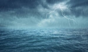 Dampak Hujan Partikel Mikroplastik di Indonesia Mengancam Ketahanan Pangan Laut