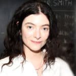 Lagu Lorde ‘Hilang’ dari Streaming Apple Music Israel Usai Suarakan “Free Palestine!” di Konser