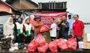 Sinergi Tim Endro Center dan Pengayom Group Salurkan Bantuan Logistik ke Korban Banjir Pati