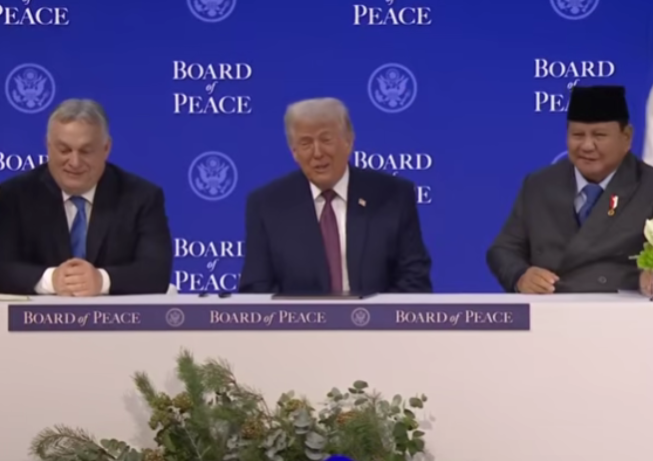 Presiden Prabowo Tandatangani Piagam Dewan Perdamaian Gaza yang Diinisiasi Trump