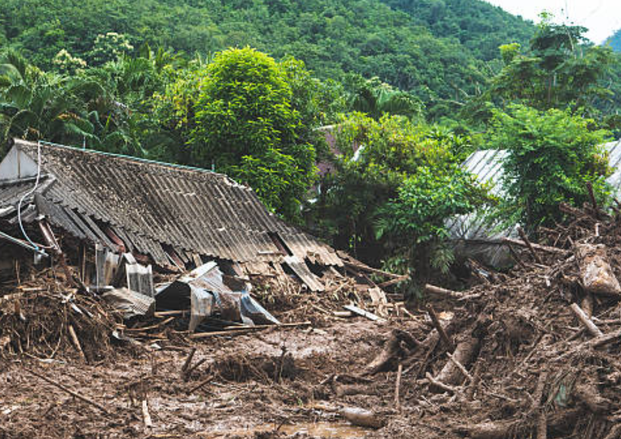 Puluhan Desa Lenyap Akibat Banjir dan Longsor di Pulau Sumatera