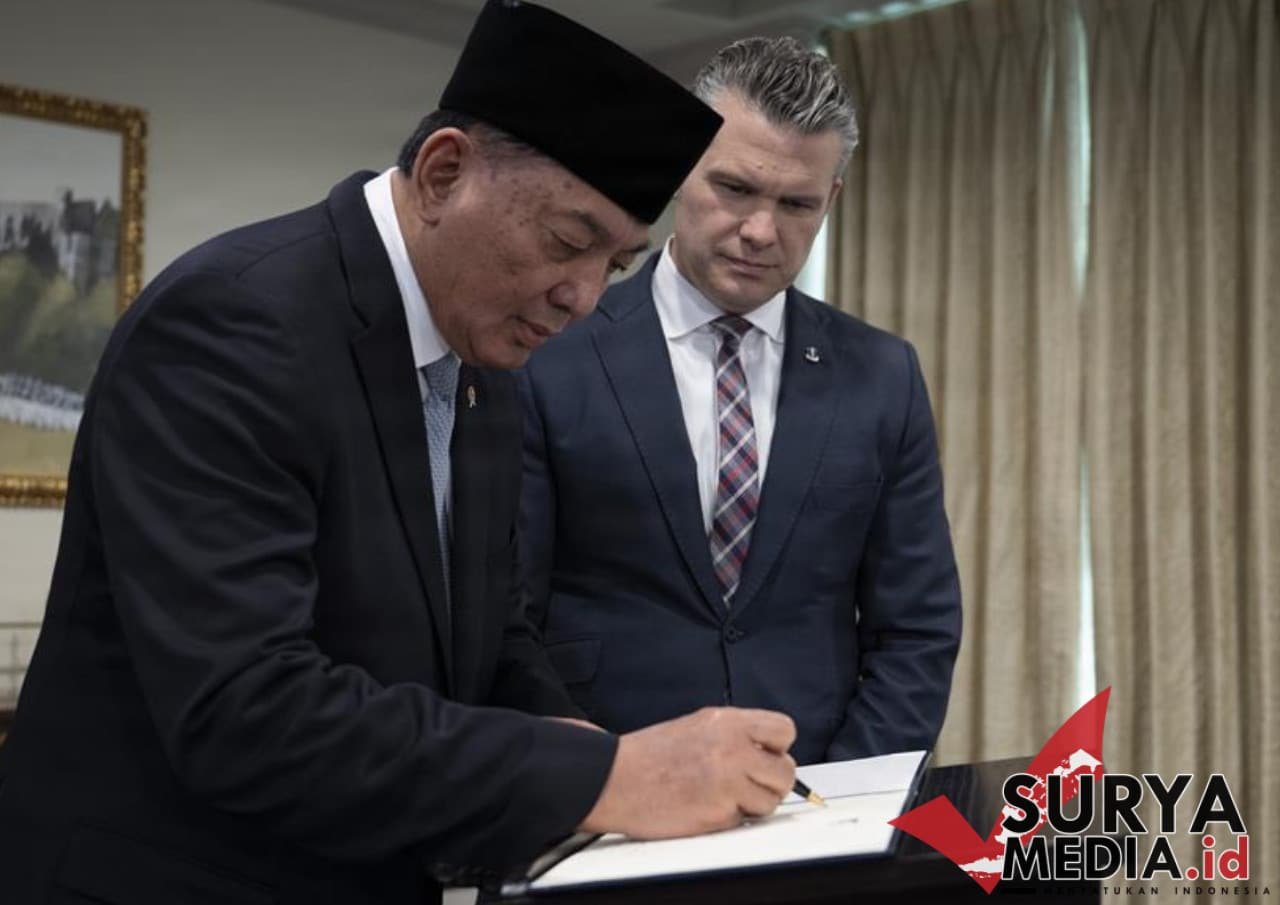 Menteri Urusan Perang Amerika Serikat, Pete Hegseth, dan Menteri Pertahanan Sjafrie Sjamsoeddin.