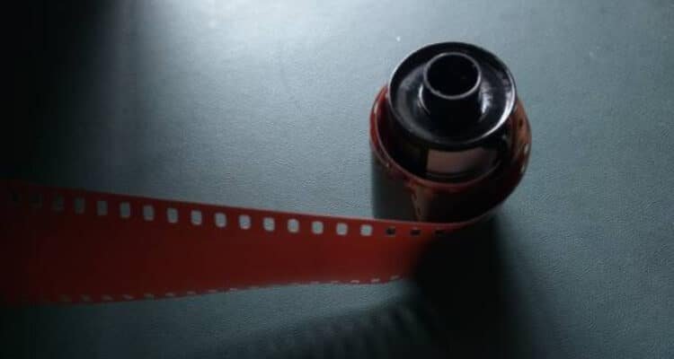 Aksi Nobar Film 'Pesta Babi' di Unram Dibubarkan, Mahasiswa Bakal Pindah Lokasi