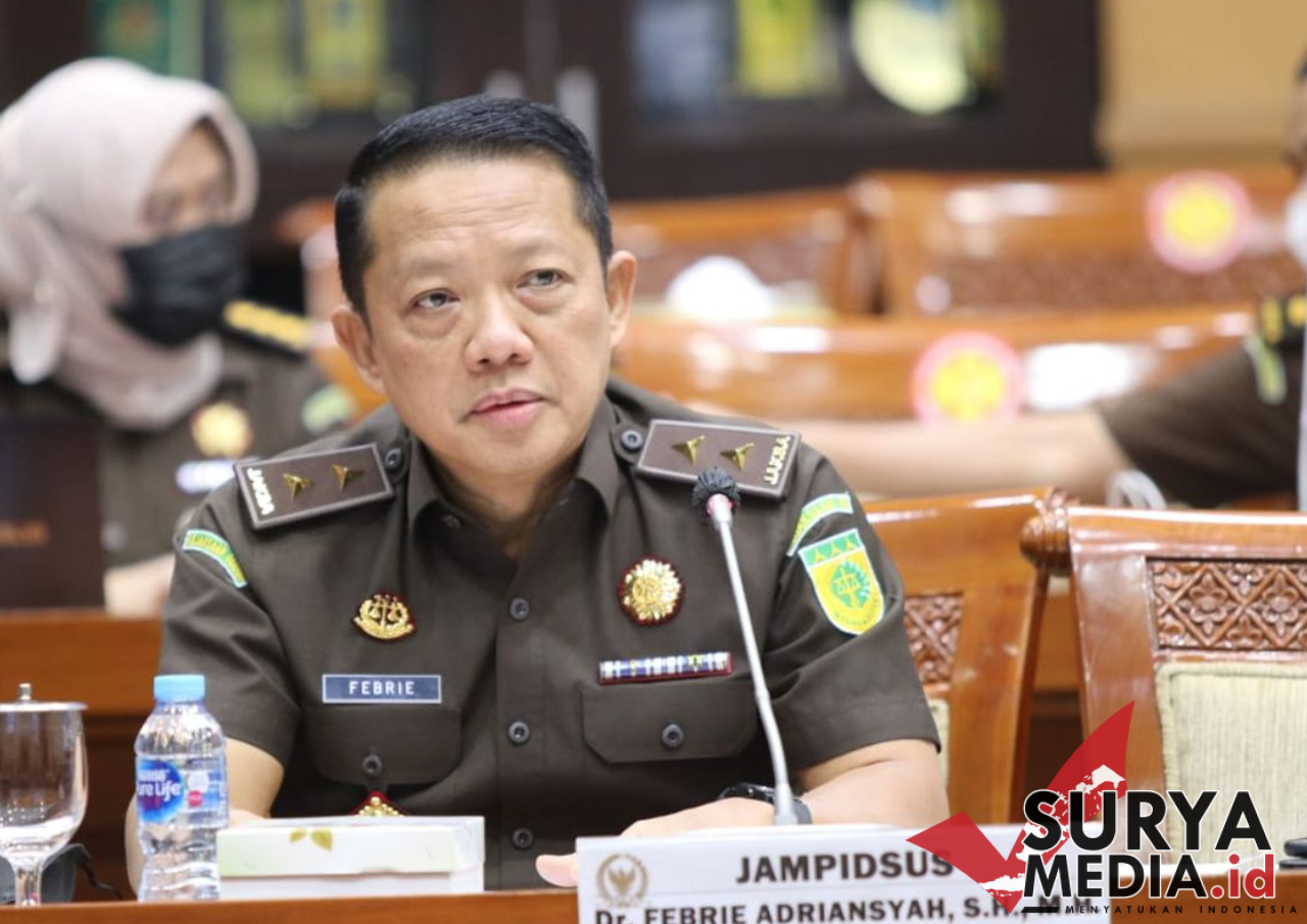 Mantan Jampidsus Febrie Adriansyah Ditetapkan Tersangka Atas 3 Kasus Dugaan Korupsi