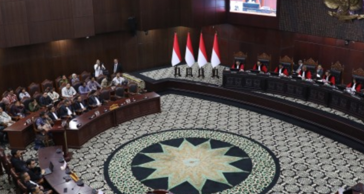 MK Putuskan Anggaran Program MBG Terpisah dari Alokasi untuk Pendidikan