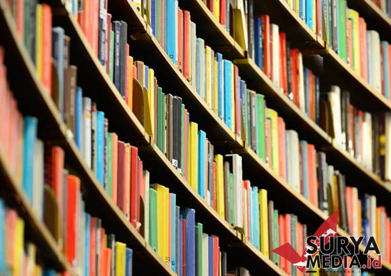 Perusahaan Ini Hancurkan Jutaan Buku Fisik untuk Kembangkan Model AI